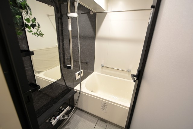 ニューハイツ八丁堀 (106)バス