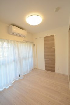 世田谷台ピロティ 205　洋室