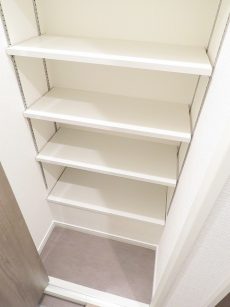 上高田四丁目団地　シューズインクローゼット