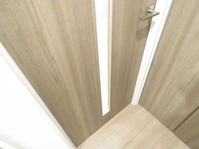 上高田四丁目団地　LDK扉