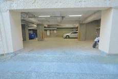 シャンボール文京　駐車場