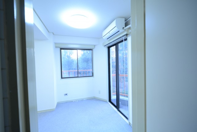 エグゼクティブ渋谷 洋室