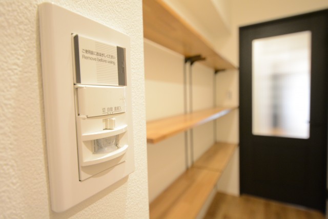 パイロットハウス北新宿 玄関