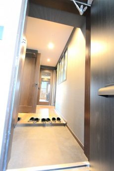 ライオンズマンション明石町 玄関