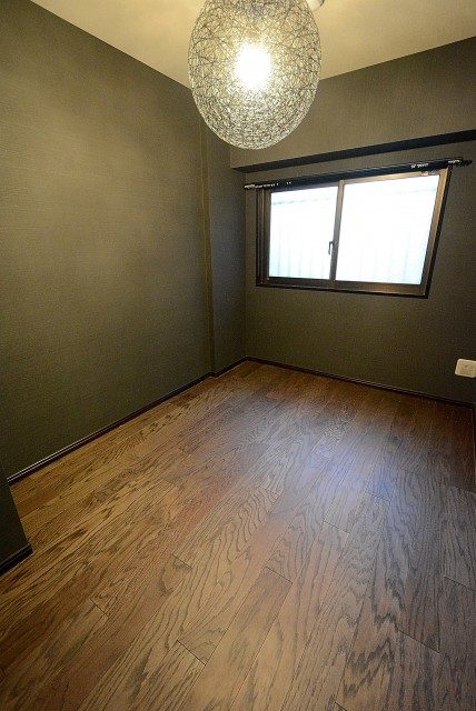 ライオンズマンション明石町 洋室