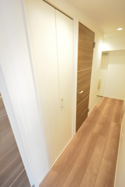 東建柏木マンション 廊下収納