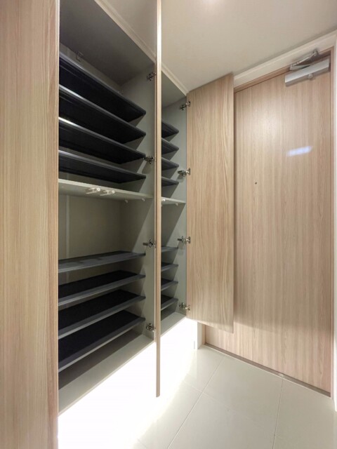 シティタワー池袋 2404 玄関