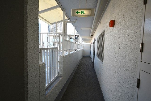 ニューハイツ八丁堀 玄関