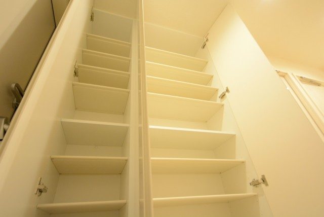 上野毛ハイム1号棟 玄関 上野毛ハイム1号棟 玄関