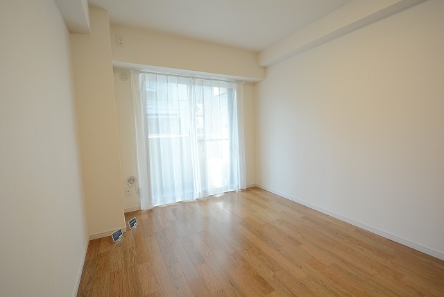 グランベル上野の杜 洋室6.4