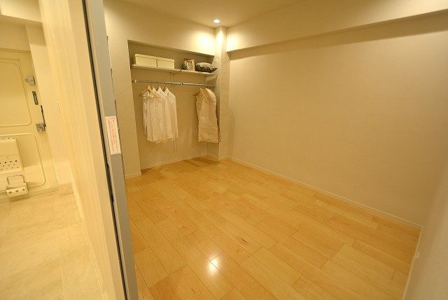 ヴィラロイヤル東中野 洋室S