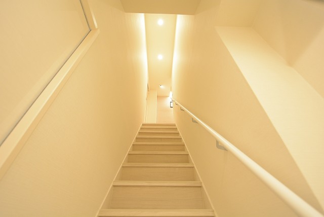 上高井戸第二ハイホーム 階段