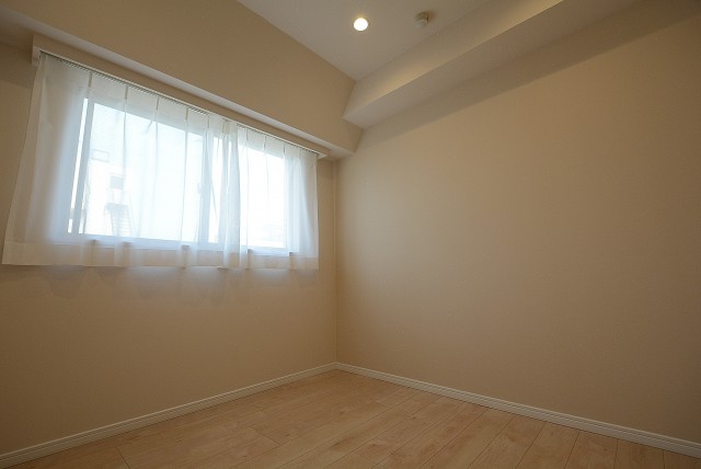 入谷アムフラット 洋室②