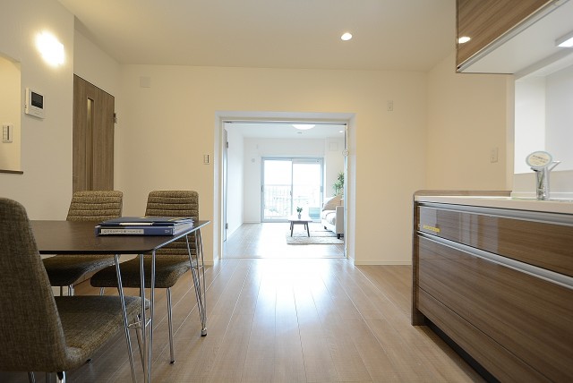 給田西住宅 LD～洋室①