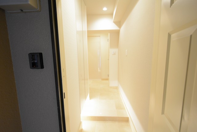 ダイアパレス中野本町　玄関