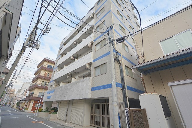 入谷アムフラット外観