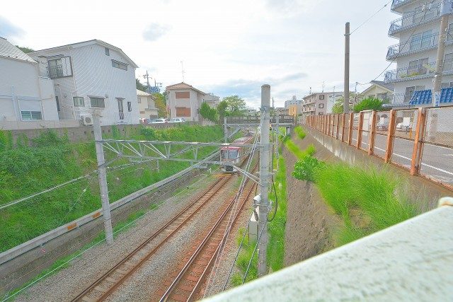 谷に線路 谷に線路