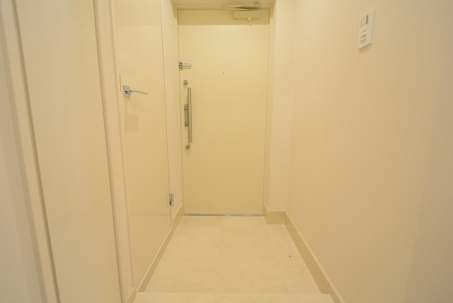 入谷アムフラット 玄関