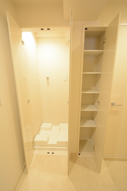 入谷アムフラット 洗濯機置場