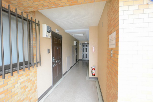 ダイアパレス中野本町　エントランス