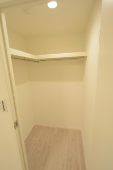 ヴィラロイヤル東中野 洋室２