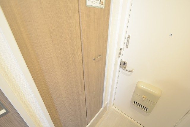 秀和大森レジデンス 玄関