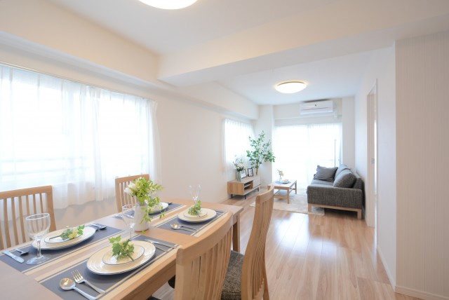 ダイアパレス自由が丘 リビング・ダイニング