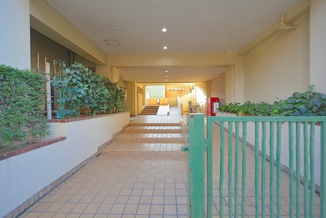 上高井戸第二ハイホーム　エントランス