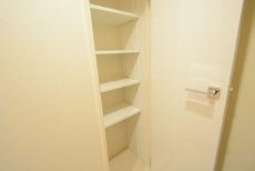 新宿御苑サニーコート 玄関