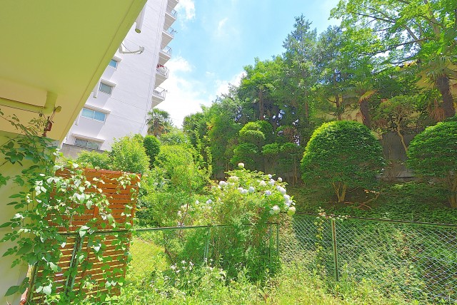 上野毛ハイム 専用庭
