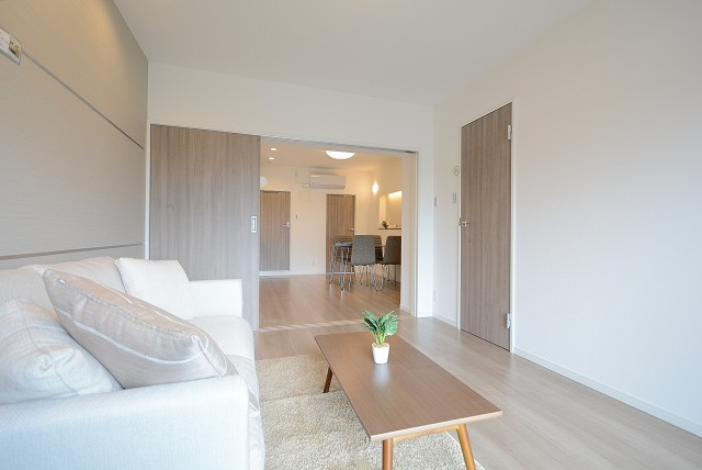 給田西住宅 LD～洋室①