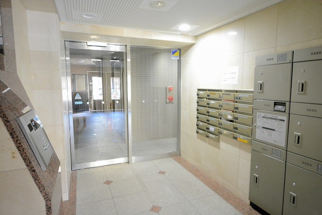 エクセルシオール碑文谷エントランス