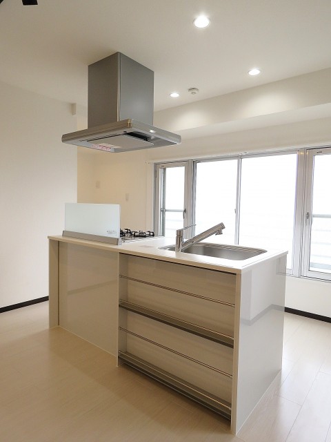 藤和三軒茶屋コープ　LDK約9.5帖