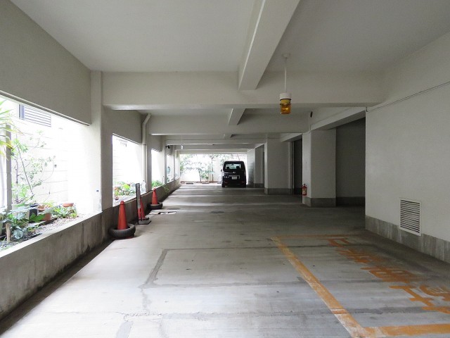 藤和三軒茶屋コープ　駐車場