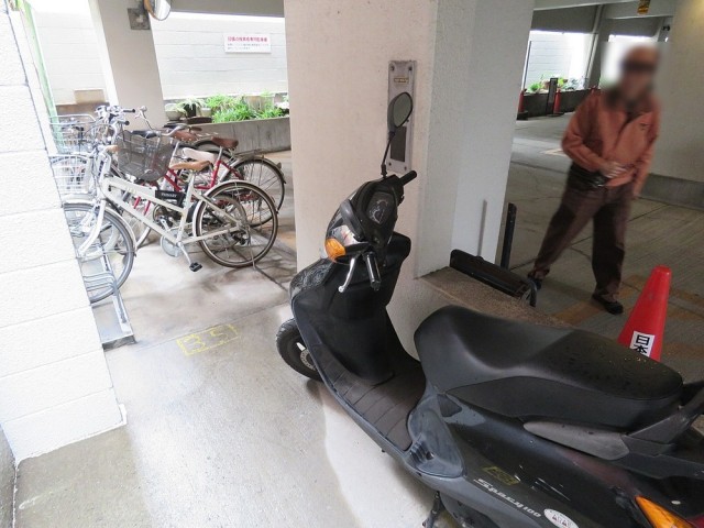 藤和三軒茶屋コープ　駐輪場