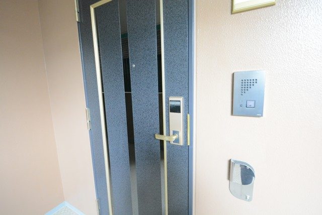 新宿御苑サニーコート (13)玄関