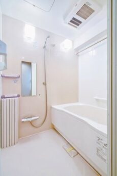 ファミネス大森 浴室