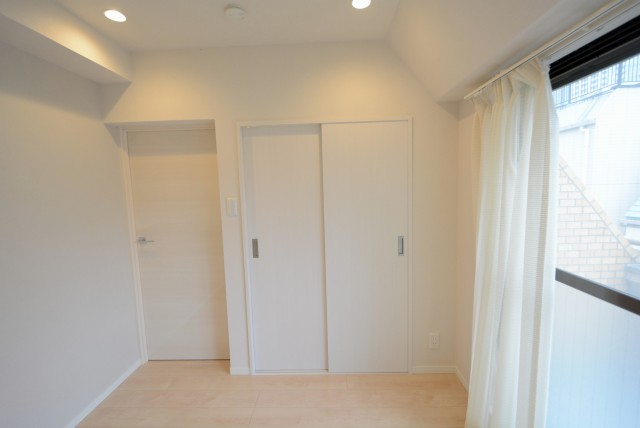 ダイアパレス中野本町 洋室2