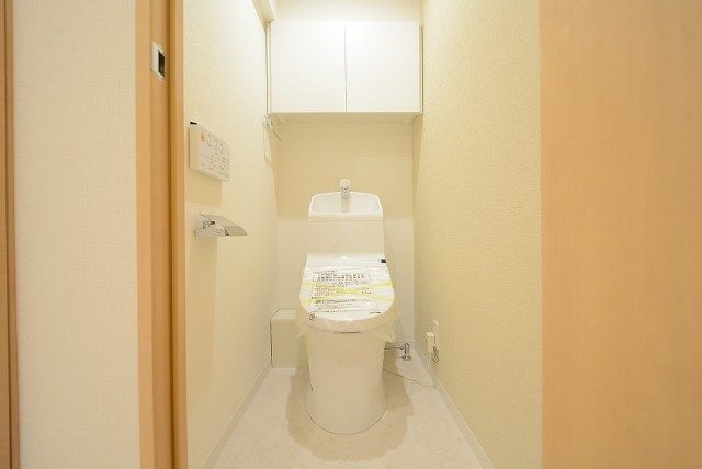 ファミネス大森 トイレ