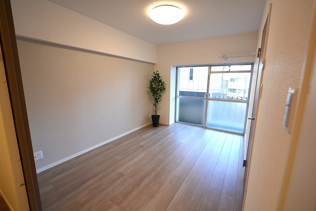 メゾンド―ル代々木 洋室5_8