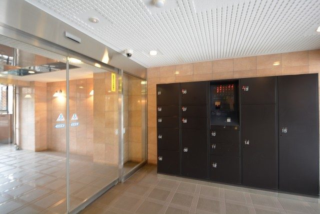 新宿御苑サニーコート エントランス