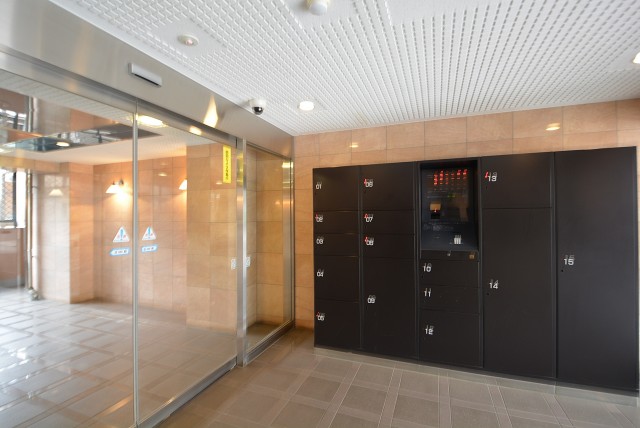 新宿御苑サニーコート エントランス