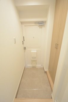 ヴィラロイヤル東中野 玄関