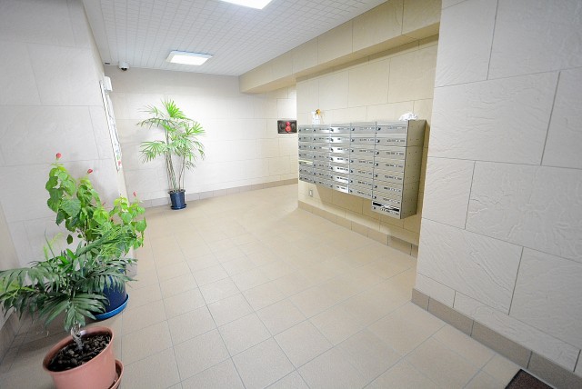 ファミネス大森 エントランス