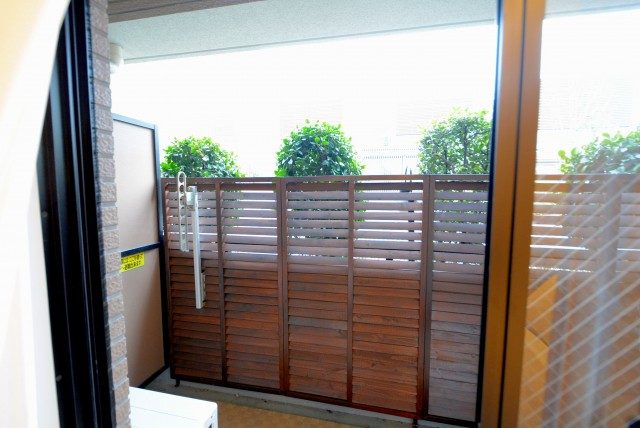 新宿御苑サニーコート バルコニー