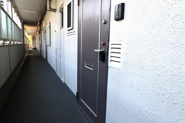 東中野ハイム 玄関前 廊下