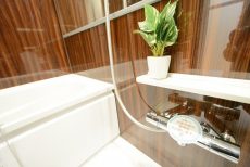 秀和大森レジデンス バス