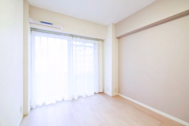 ファミネス大森 洋室