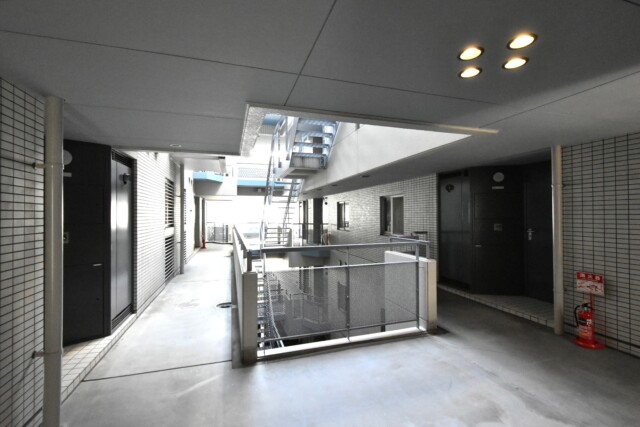 グランドメゾン目黒南 玄関