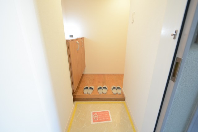 グランベル上野の杜 玄関